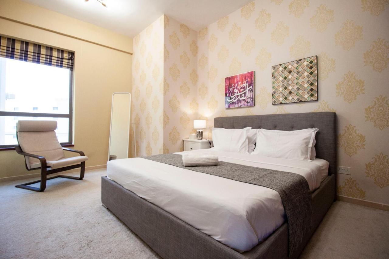 La Buena Vida Holiday Homes - Beach Front Very Spacious, Luxe And Modern 3 Bedroom With Full Kitchen In Jbr , 3 Min To The Jbr Beach Dubai Marina And Tram Station Exterior foto